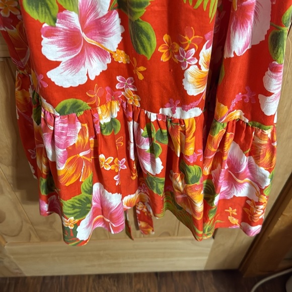 Vintage Paradise Hawaii Floral Red Sundress with Tie Waist - Picture 5 of 6